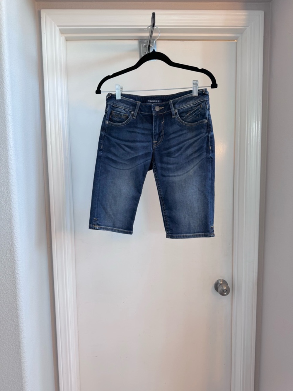 Vigoss New York Bermuda Women’s Shorts in Indigo Blue Wash